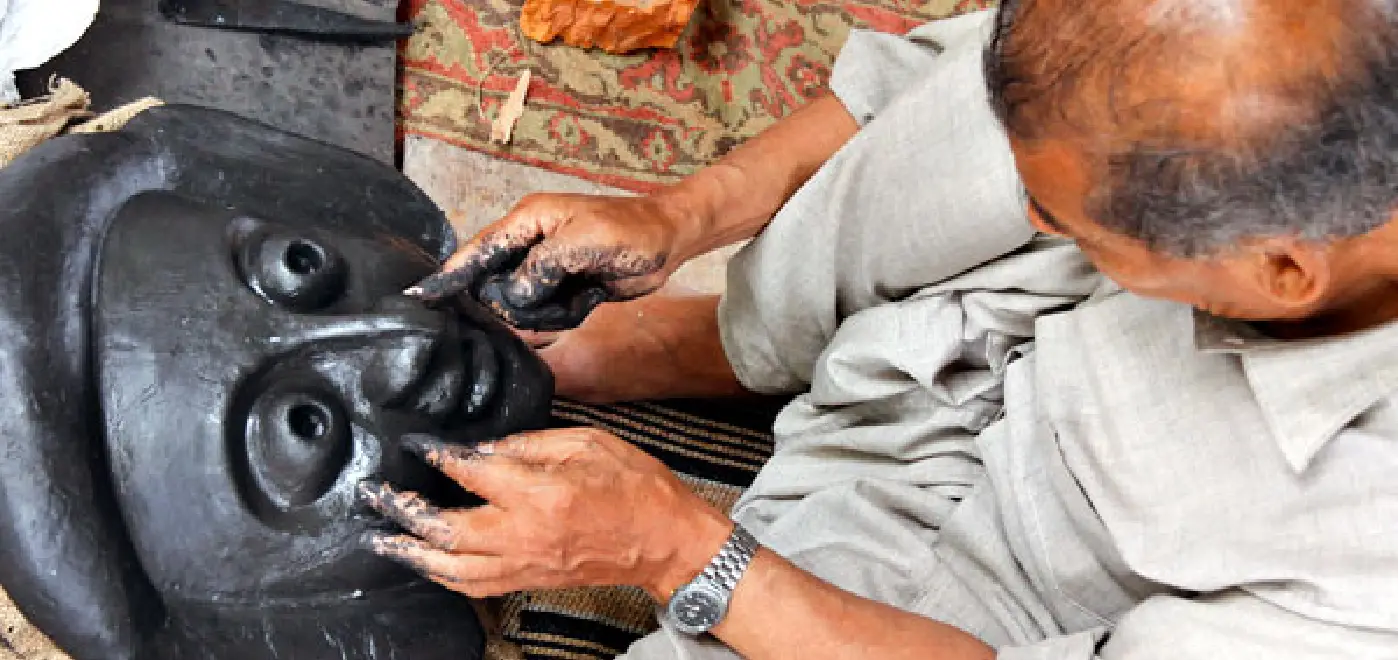 Mask Painting in Bhaktapur